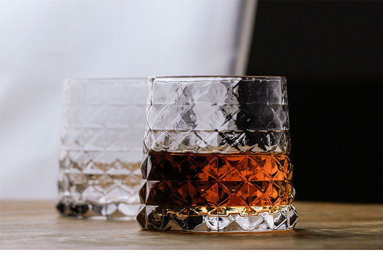 Japanese whiskey glass "Kagayaki"