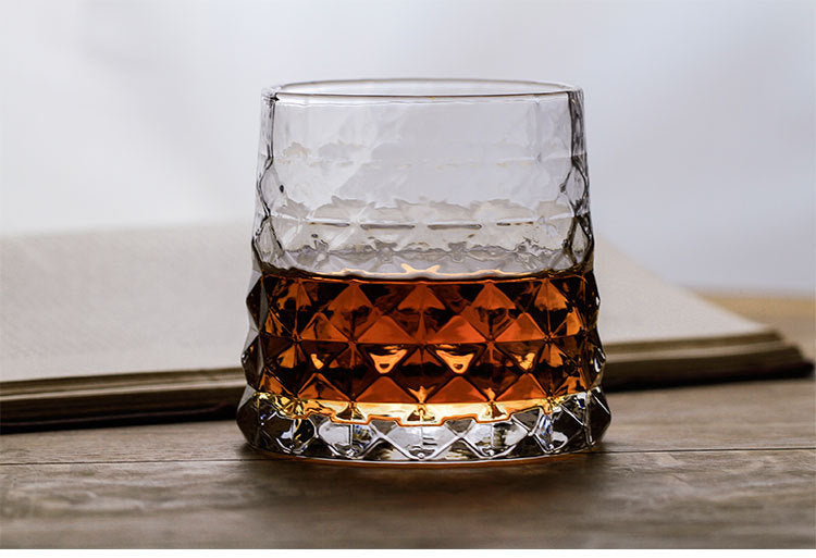 Japanese whiskey glass "Kagayaki"
