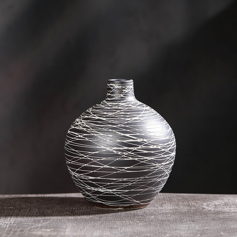 Handmade stoneware vase "Kaze"