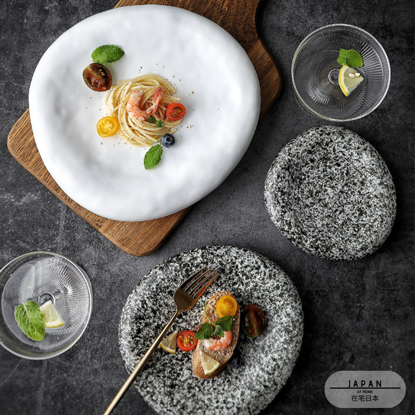 Original ceramic plate "Dairiseki"