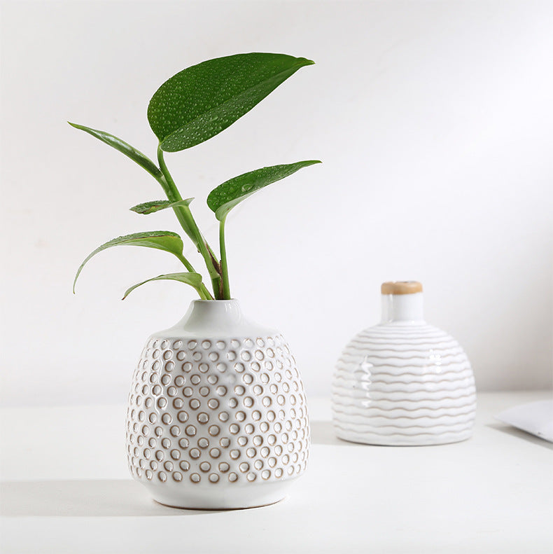 Handmade ceramic vase "Shizuka"