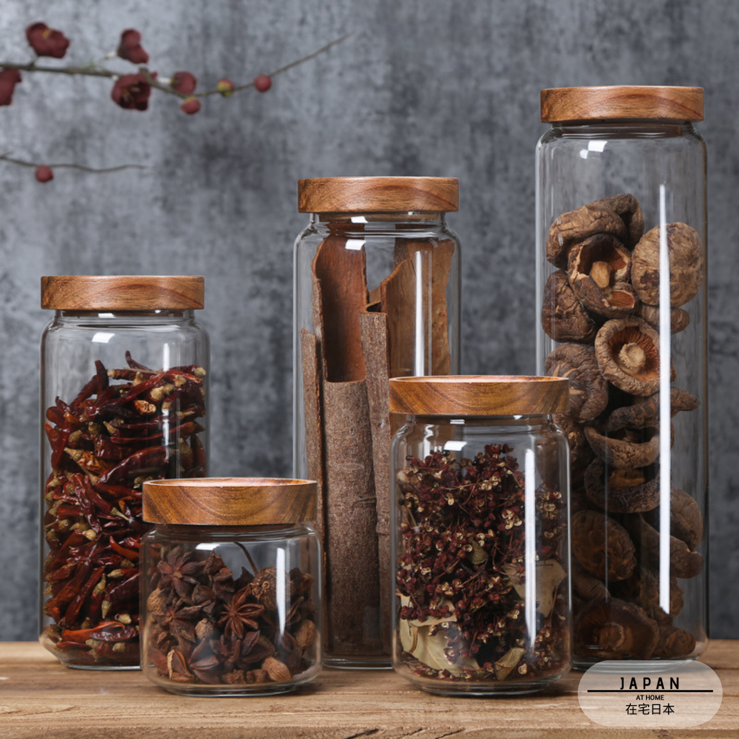 Glass jar with lid "Akashia"