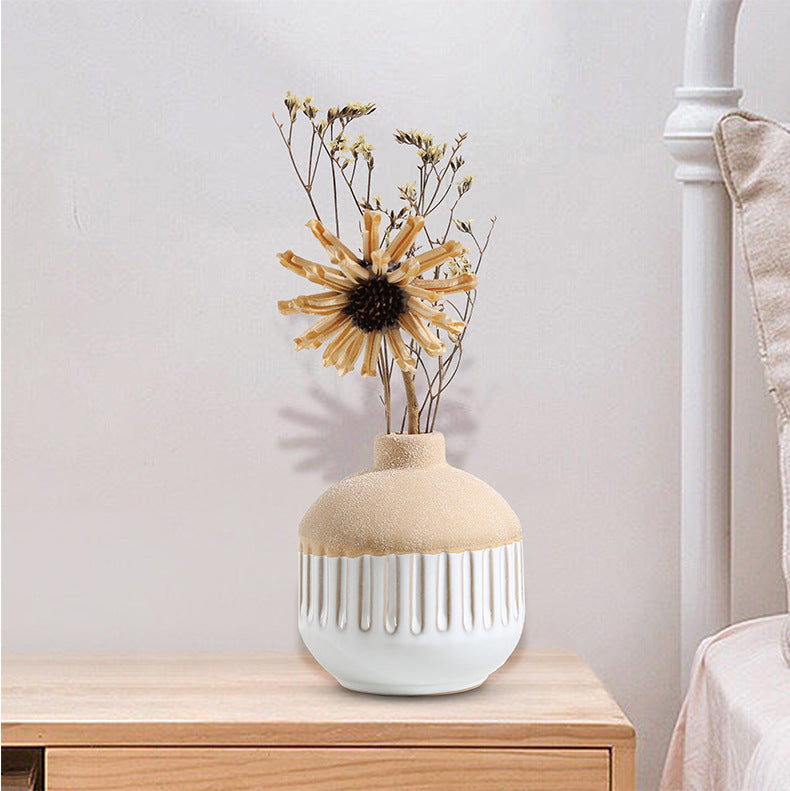 Handmade ceramic vase "Shizuka"