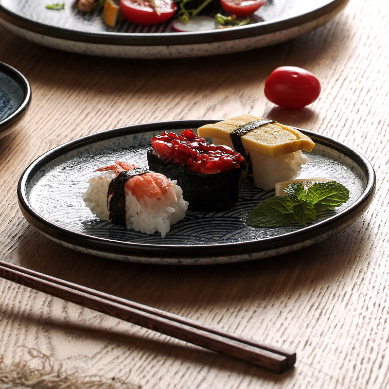 Japanese ceramic plate "Seigaiha"