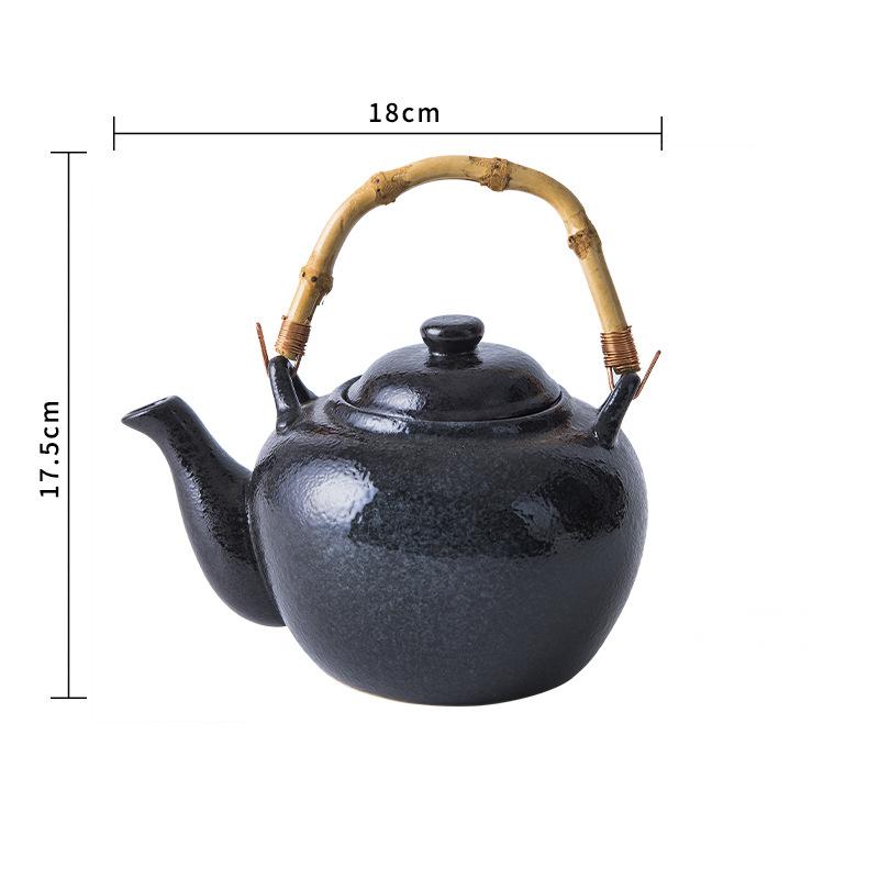 Japanese ceramic teapot "Tamashiro"