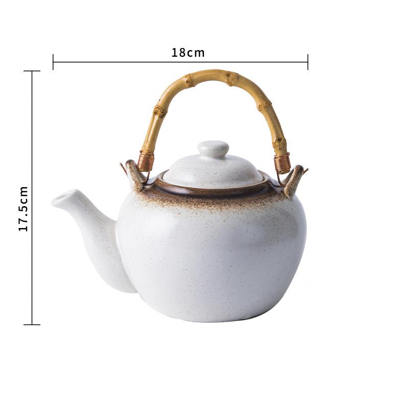 Japanese ceramic teapot "Tamashiro"