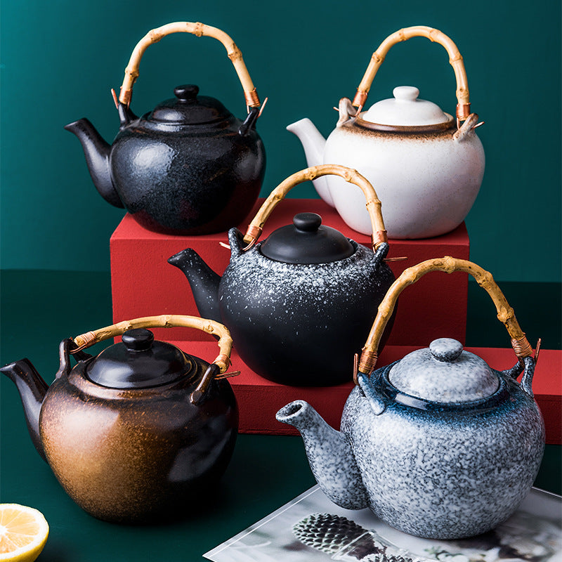 Japanese ceramic teapot "Tamashiro"
