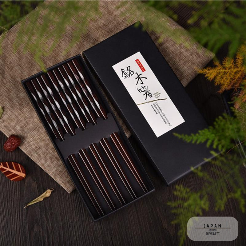 Wooden chopsticks box
