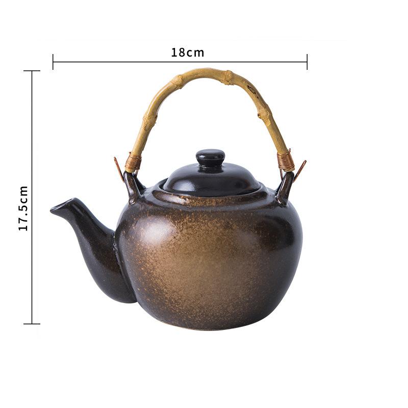 Japanese ceramic teapot "Tamashiro"