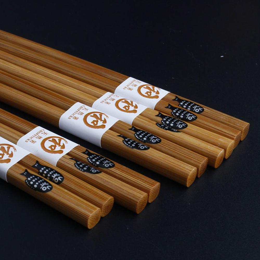 Set of Japanese chopsticks with "Fish" pattern