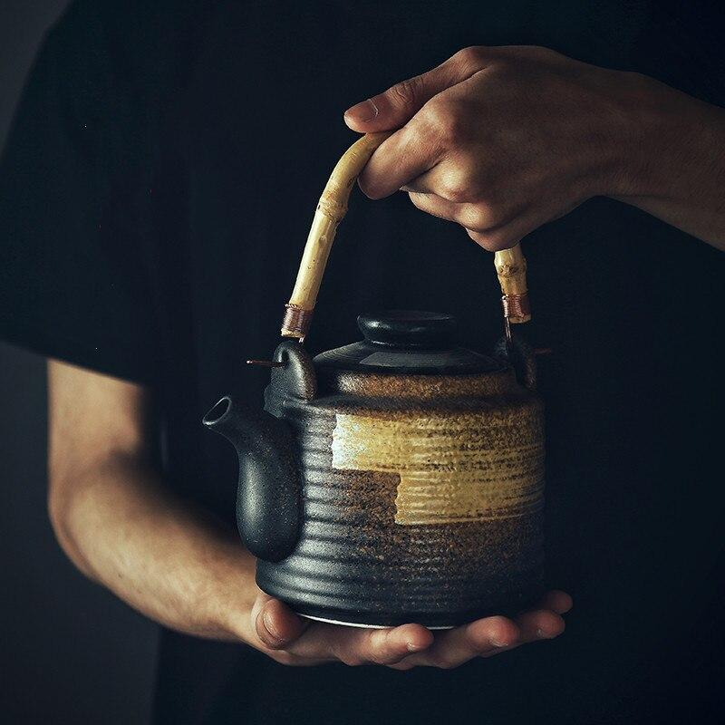 Japanese ceramic teapot "Fujimori"