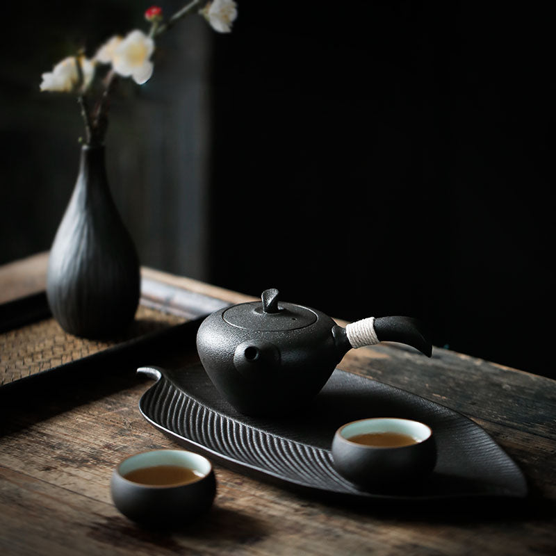 Modern Japanese tea tray "Leaf pattern"