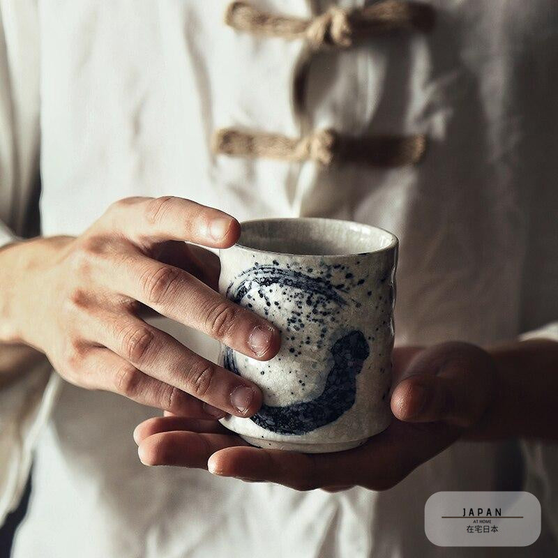 Japanese hand-drawn ceramic mug "Tsukuda"