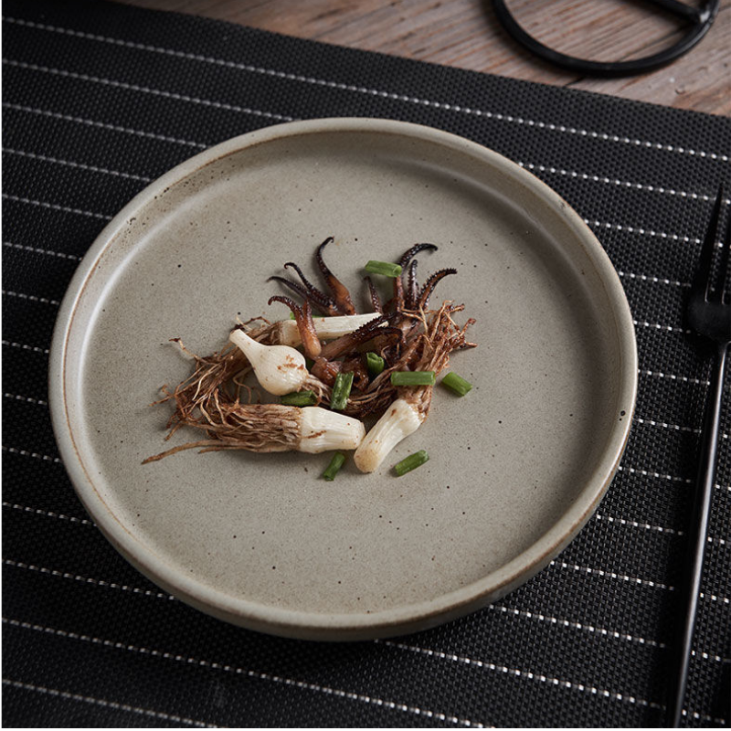 Japanese ceramic plate "Kuba"