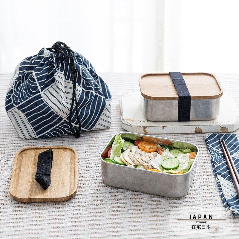 Japanese bento box made of stainless steel and natural bamboo