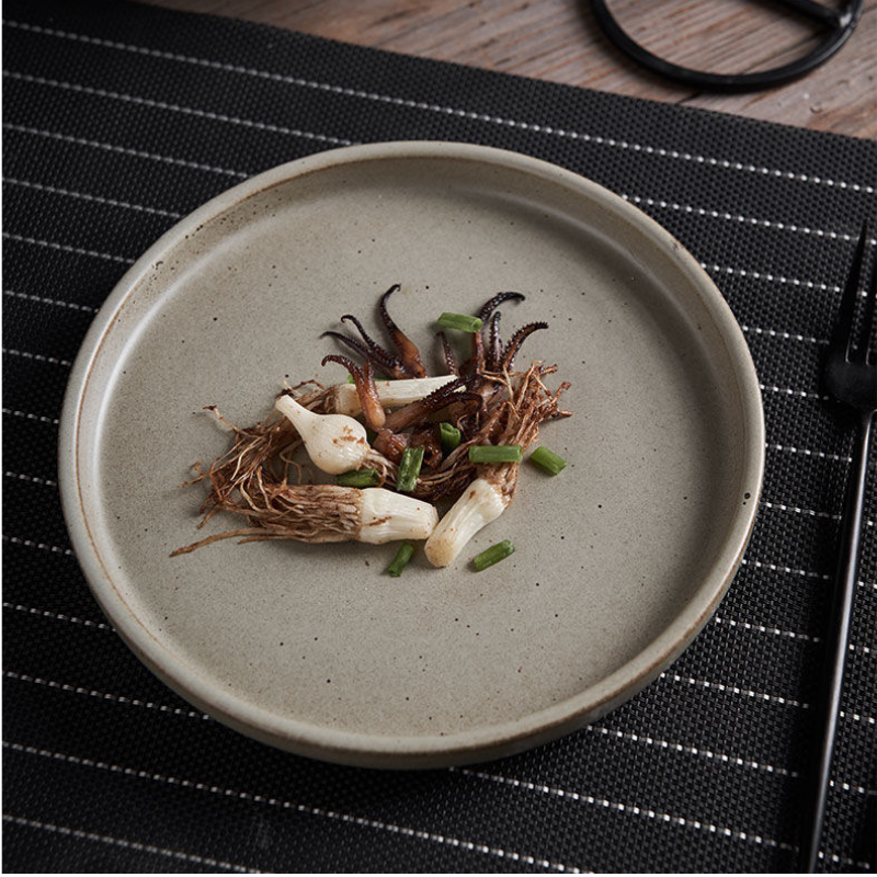 “Kuba” Japanese ceramic plate
